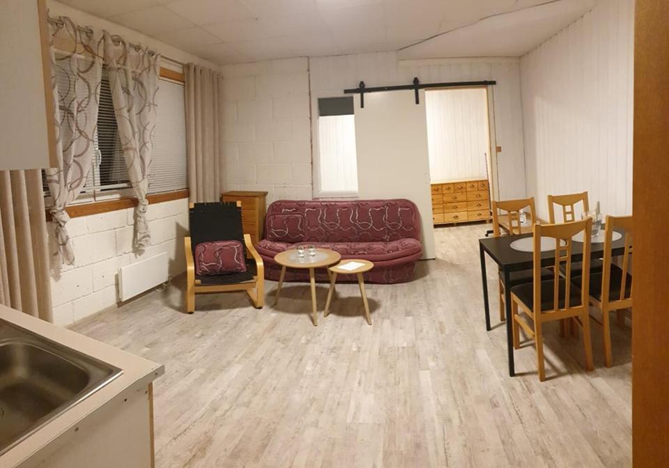 6 Apartment *